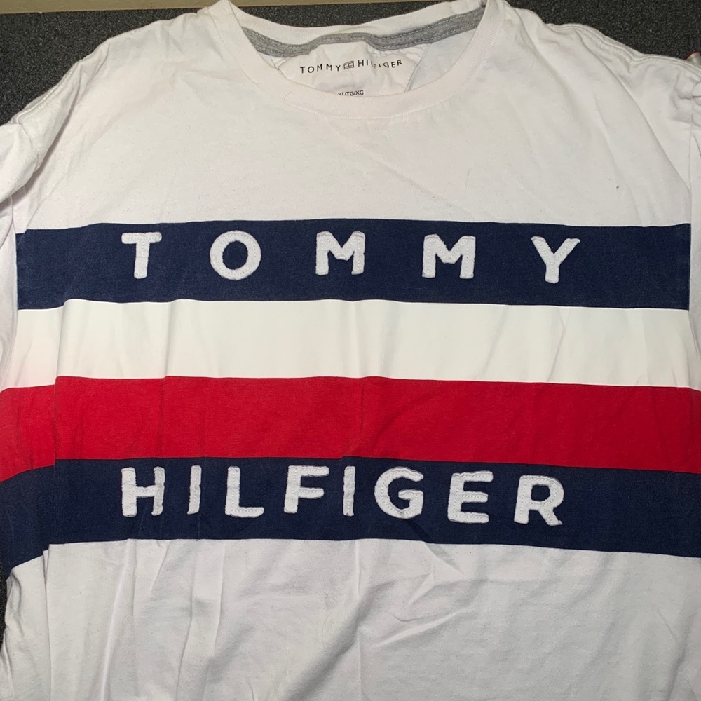 Tommy Hilfiger logo t shirt